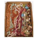 Vintage gemstone necklaces: Moonstone - Carnelian