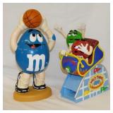 2 M&M