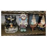 Garden yard art statues: Welcome bears, 12" tall