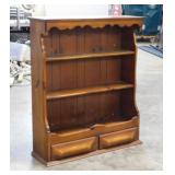 Maple hutch top w/ 2 drawers & 3 shelves w/ plate