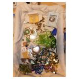 Ladies costume jewelry: Avon Breast Cancer