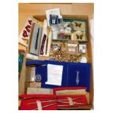 Ladies costume jewelry: Avon & brooches - Central
