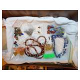 Ladies costume jewelry: Necklaces - Earrings -