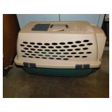 Pet-Mate dog / cat carrier, 25" x 17" x 13"