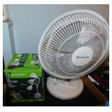 Comfort Zone oscillating fan - Greenlite LED desk