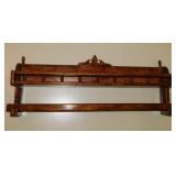 Oak quilt wall rack, 38" wide