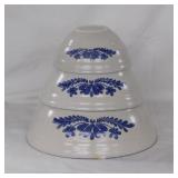 Pfaltzgraff Yorktowne blue: 3 nesting mixing bowls