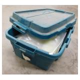 Storage tote w/ 17" x 30" clear storage zip lock
