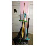 Metal post driver - Garden claw style tool - Rake