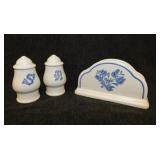 Pfaltzgraff Yorktowne blue: S&P salt & pepper