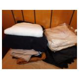 Bedding & linens: Queen size flannel mattress pad