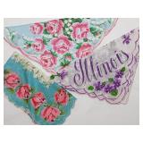 Vintage ladies handkerchiefs hankies - Gloves -