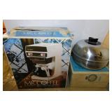 Mr. Coffee 8 cup coffee maker in box - Vintage