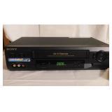 Sony VCR w/ flash rewind & remote,