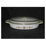 1963 Pyrex Town & Country divided casserole w/