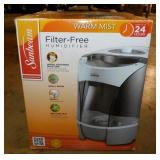 Clean Sunbeam small room humidifier with