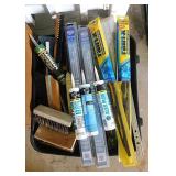 4 new 22" windshield wiper blades - Snow & ice