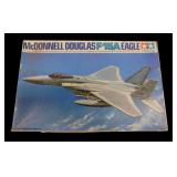 5 vintage airplane model kits in boxes: