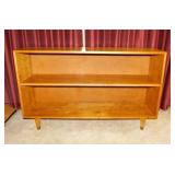 Mid Century maple bookcase w/ tapered legs, 48" x
