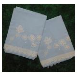 Vintage linens: Pair of hand tatted pillowcases