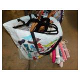 Clothing hangers: Velvet - Wooden - Padded -