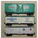 10 railroad train box cars