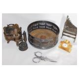 Miniature brass quartz clock - Silverplate