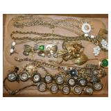 Costume jewelry necklaces