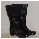 New pair ladies leather Clarks boots, size 11 -