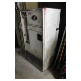 Vintage Vendo H63A Coca Cola soda pop machine,