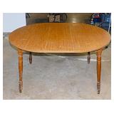 Dining table w/ 1 leaf