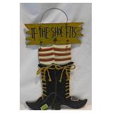 Wooden home dï¿½cor: Holiday signs -