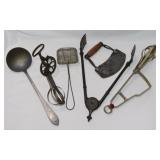 Antique kitchen hand tools: Wire mesh soap saver
