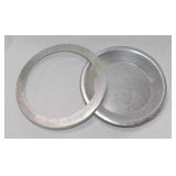 Doughmakers aluminum pie pan w/ crust protector,