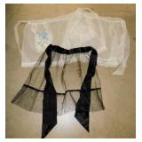 13 vintage aprons
