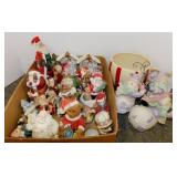 Christmas ceramic figurines: 3 piece 2003 Home