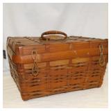 Vintage picnic basket w/ hot pads inside, some