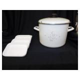 4 vintage Pfaltzgraff appetizer dishes made for
