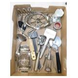 Vintage kitchen utensils: Crush-A-Cube - Potato