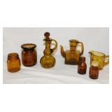 8 pieces of amber glass - Hand blown paperweight