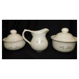 Vintage Pfaltzgraff Heirloom: Covered sugar bowl