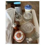 Oil/Vinegar Bottle, Glass Juicer Reamer with