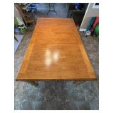Gorgeous Oak Dining Room Table with 18' Leaf