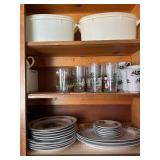 2 Oval Tipperware containers with lids, 11