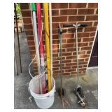 Fan blade cleaner on pole, pair of manual pole
