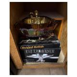 Fifth Avenue crystal pedestal stand (NIB),