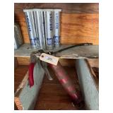Grease gun and grease tubes (7), 2 large casters