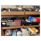 2 Forever sharp platinum series knives, red