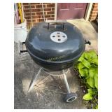 Weber round charcoal grill