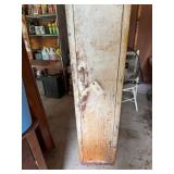 Vintage 5 shelf metal storage locker, Measures: